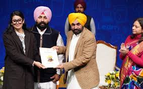 Punjab: सीएम ने कहा, 4 साल में 61,000 सरकारी नौकरियां दी गईं