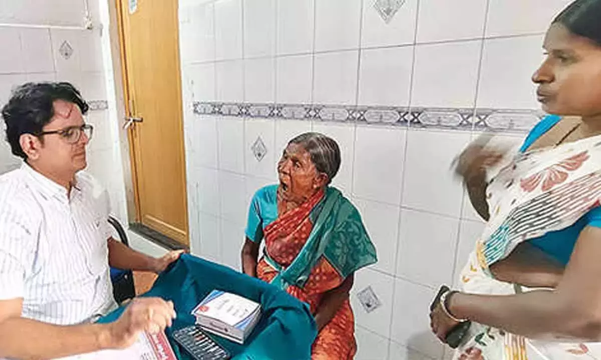 Andhra: मेडिकवर हॉस्पिटल एडवांस्ड कैंसर ट्रीटमेंट देते Andhra: मेडिकवर हॉस्पिटल एडवांस्ड कैंसर ट्रीटमेंट देते