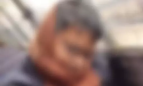 चलती बस में टूटी सांस...सफर में किसी को नहीं लगी भनक चलती बस में टूटी सांस...सफर में किसी को नहीं लगी भनक