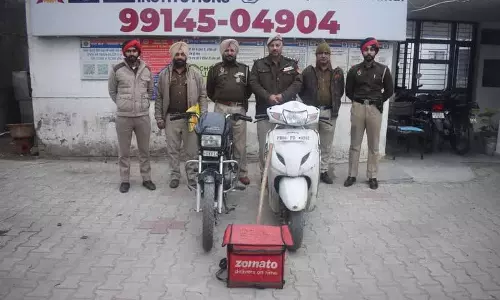 Jalandhar: ज़ोमैटो डिलीवरी बॉय से बाइक छीनने के आरोप में तीन गिरफ्तार