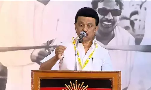 DMK के नारे ने TN की जीत में स्टालिन की भूमिका को रेखांकित किया DMK के नारे ने TN की जीत में स्टालिन की भूमिका को रेखांकित किया