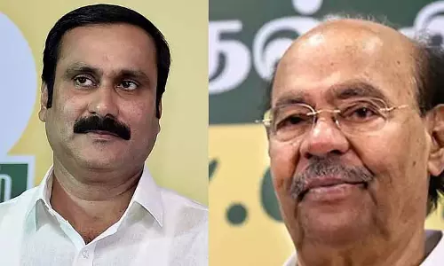 रामदास ने Tamil Nadu एश्योर्ड पेंशन स्कीम का स्वागत किया, अंबुमणि ने आलोचना की रामदास ने Tamil Nadu एश्योर्ड पेंशन स्कीम का स्वागत किया, अंबुमणि ने आलोचना की