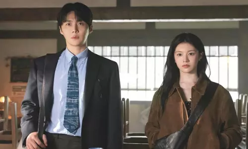 Kim Seon Ho और गो यून जंग: क्या वे डेटिंग कर रहे हैं? Kim Seon Ho और गो यून जंग: क्या वे डेटिंग कर रहे हैं?