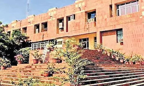 JNUSU का दावा, लाइब्रेरी में निगरानी के विरोध में स्टूडेंट्स को निशाना बना रहा एडमिन JNUSU का दावा, लाइब्रेरी में निगरानी के विरोध में स्टूडेंट्स को निशाना बना रहा एडमिन