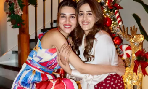 Kriti सेनन का भावुक पल, बहन की सगाई में छलके आंसू Kriti सेनन का भावुक पल, बहन की सगाई में छलके आंसू