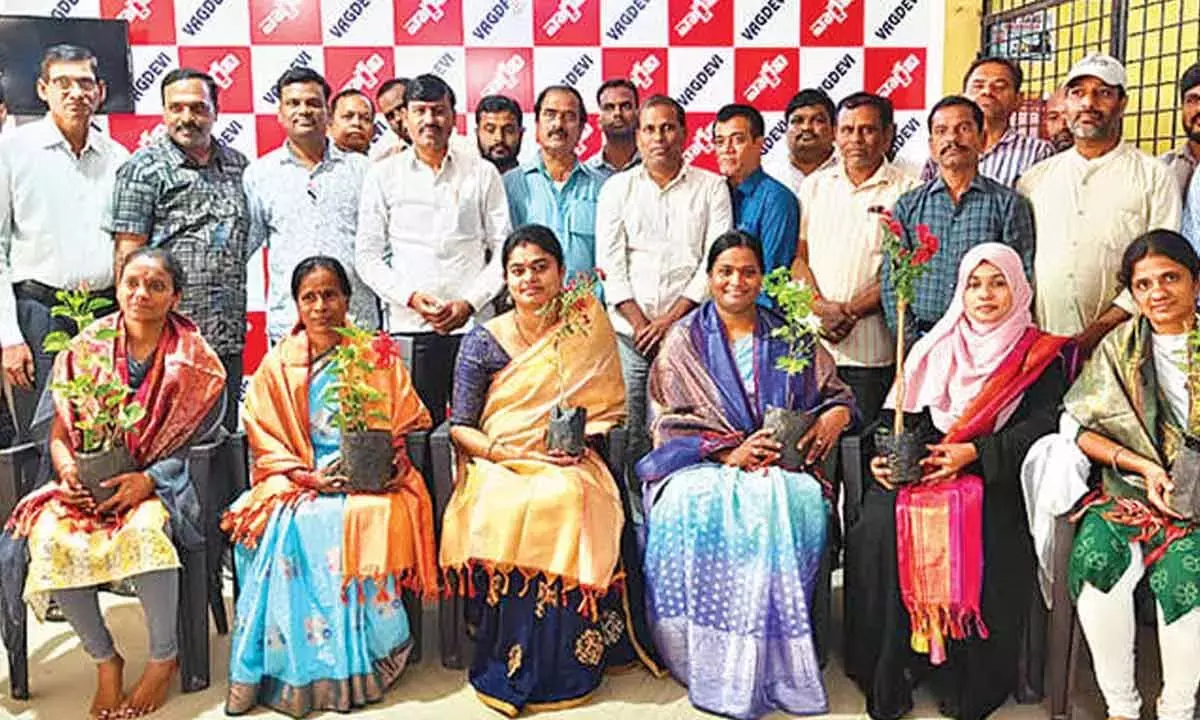 Telangana: महिला शिक्षक दिवस मनाया गया