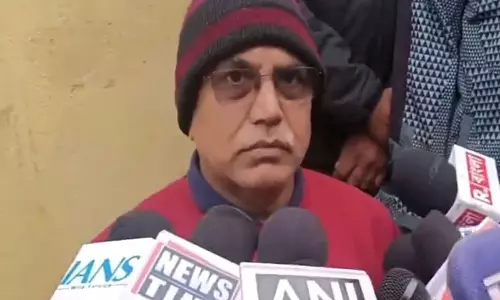 Bangladesh में अशांति: दिलीप घोष ने हिंदुओं पर हो रहे अत्याचारों पर चिंता व्यक्त की Bangladesh में अशांति: दिलीप घोष ने हिंदुओं पर हो रहे अत्याचारों पर चिंता व्यक्त की