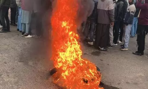 टिकटॉक वीडियो को लेकर तनाव बढ़ने के बाद Nepal के मधेश में हाई अलर्ट जारी टिकटॉक वीडियो को लेकर तनाव बढ़ने के बाद Nepal के मधेश में हाई अलर्ट जारी