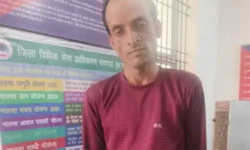 पुलिस ने चाकू लहराने वाले युवक को आर्म्स एक्ट में दबोचा, जेल भेजा गया