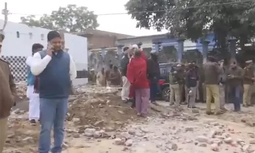 संभल प्रशासन ने Salempur में अतिक्रमण विरोधी अभियान चलाया