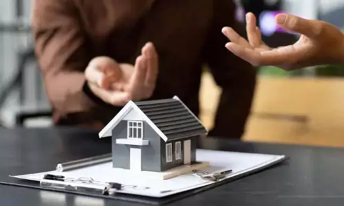 क्यों credit card का बदलता बैलेंस आपके होम लोन प्लान को धीरे-धीरे पटरी से उतार देता क्यों credit card का बदलता बैलेंस आपके होम लोन प्लान को धीरे-धीरे पटरी से उतार देता