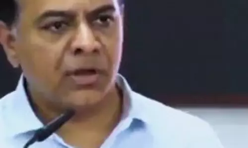 तेलंगाना मुद्दे पर KTR ने कांग्रेस नेताओं के खिलाफ कड़ा बयान दिया तेलंगाना मुद्दे पर KTR ने कांग्रेस नेताओं के खिलाफ कड़ा बयान दिया