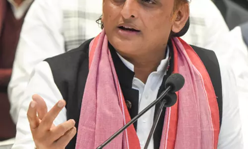 अखिलेश यादव ने अभ्युदय योजना को युवाओं के भविष्य से बताया खिलवाड़ अखिलेश यादव ने अभ्युदय योजना को युवाओं के भविष्य से बताया खिलवाड़