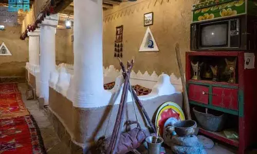 Jauf की सांस्कृतिक यात्रा: अल-ईशान पैलेस में पारंपरिक स्वाद और इतिहास का अनुभव