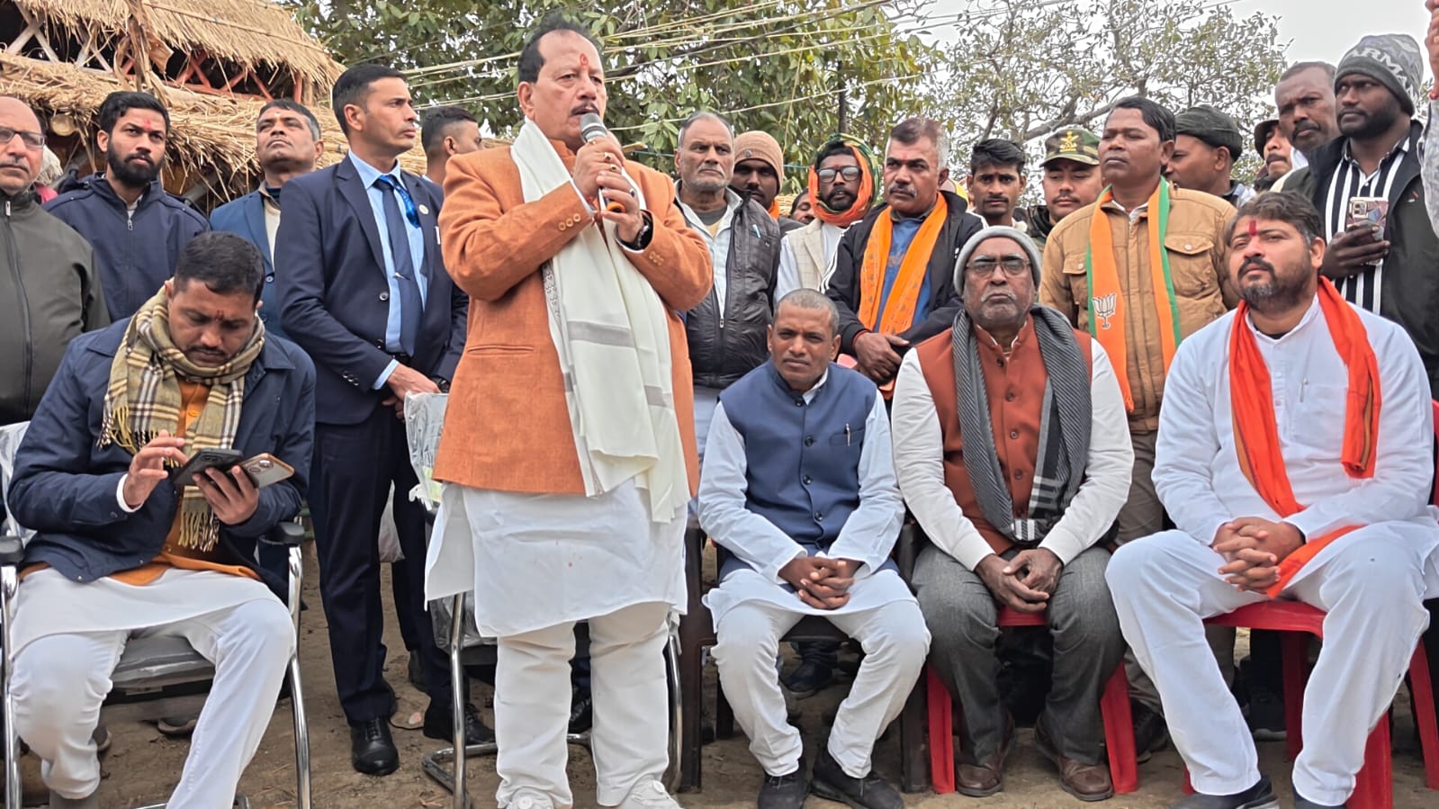 डिप्टी सीएम विजय कुमार सिन्हा ने Pali में किया लोगों से जनसंवाद