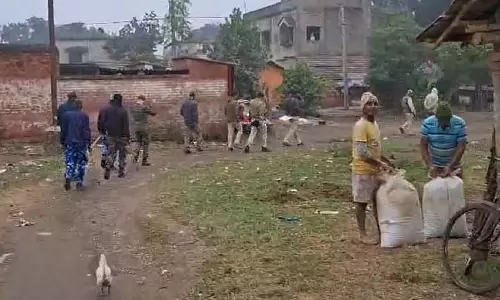 Bhatpara में दिनदहाड़े गोलीबारी: स्थानीय लोग दहशत में, पार्षद ने प्रतिक्रिया दी Bhatpara में दिनदहाड़े गोलीबारी: स्थानीय लोग दहशत में, पार्षद ने प्रतिक्रिया दी