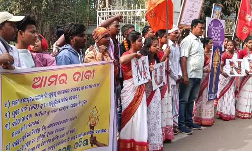 आदिवासियों की मांग: समर्पित विश्वविद्यालय और नेता को भारत रत्न मिलना चाहिए