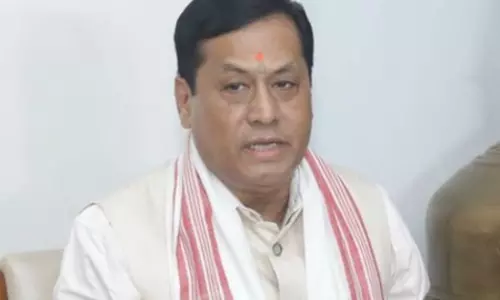 केंद्रीय मंत्री सोनोवाल के काफिले में शामिल वाहन दुर्घटनाग्रस्त, छह लोग घायल केंद्रीय मंत्री सोनोवाल के काफिले में शामिल वाहन दुर्घटनाग्रस्त, छह लोग घायल