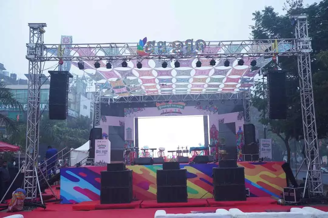 Bhubaneswar में पाठ उत्सव की वापसी से शहर की सड़कें उत्सवी हो गई Bhubaneswar में पाठ उत्सव की वापसी से शहर की सड़कें उत्सवी हो गई