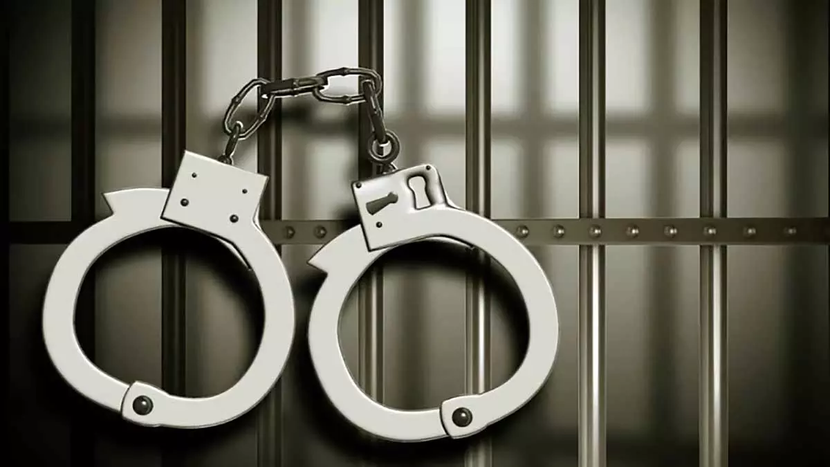 पुलिस भर्ती परीक्षा देने के लिए अपनी जगह भेजा था दूसरा शख्स, मुख्य अभ्यर्थी गिरफ्तार पुलिस भर्ती परीक्षा देने के लिए अपनी जगह भेजा था दूसरा शख्स, मुख्य अभ्यर्थी गिरफ्तार