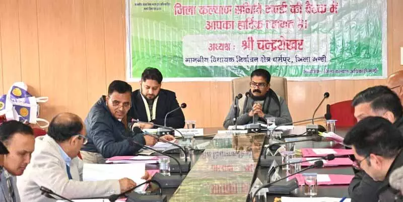 सरकार वंचित वर्गों के कल्याण के लिए प्रतिबद्ध है: Mandi MLA सरकार वंचित वर्गों के कल्याण के लिए प्रतिबद्ध है: Mandi MLA