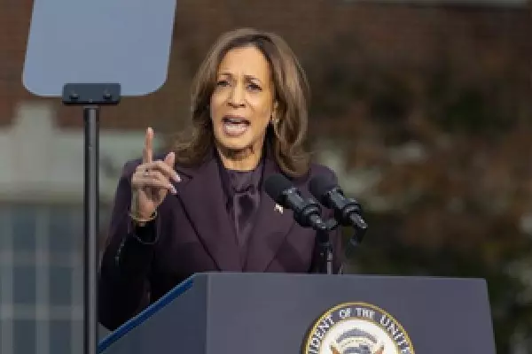 Kamala Harris ने ट्रंप की क्षेत्रीय प्रभुत्व की इच्छा पर जताई चिंता Kamala Harris ने ट्रंप की क्षेत्रीय प्रभुत्व की इच्छा पर जताई चिंता