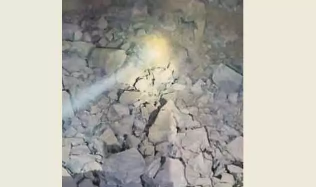 Odisha के ढेंकनाल में पत्थर खदान विस्फोट, चार लोगों की मौत की आशंका Odisha के ढेंकनाल में पत्थर खदान विस्फोट, चार लोगों की मौत की आशंका