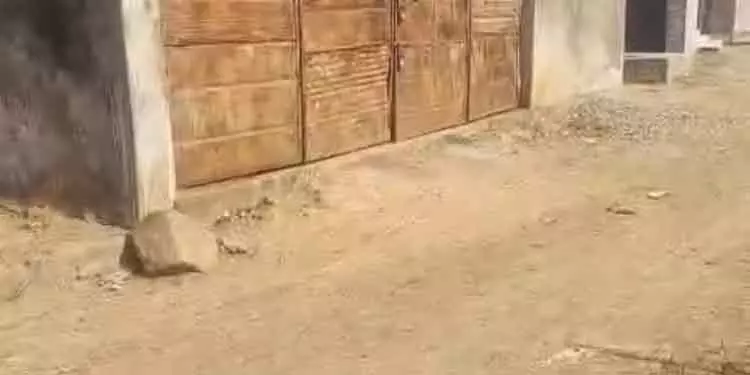 ओडिशा की मंडियों में बेचने के लिए Jharkhand का धान जमा किया गया ओडिशा की मंडियों में बेचने के लिए Jharkhand का धान जमा किया गया
