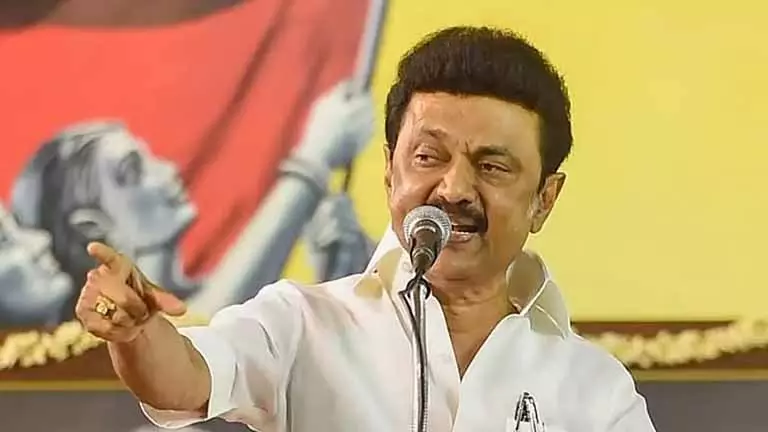 Stalin सरकार पोंगल गिफ्ट हैंपर के साथ 3,000 रुपये नकद दे सकती है Stalin सरकार पोंगल गिफ्ट हैंपर के साथ 3,000 रुपये नकद दे सकती है