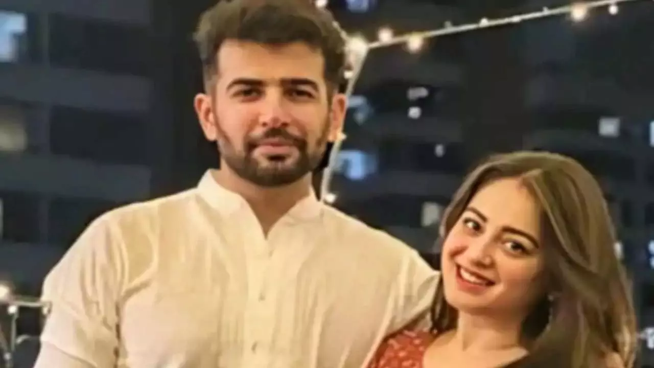 Jay Bhanushali और माही विज ने शादी के 16 साल बाद अलग होने का ऐलान किया Jay Bhanushali और माही विज ने शादी के 16 साल बाद अलग होने का ऐलान किया