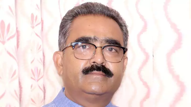 नीति और विज़न विहीन सुक्खू सरकार उद्योग नहीं, कार्निवाल चला रही है: बिक्रम ठाकुर नीति और विज़न विहीन सुक्खू सरकार उद्योग नहीं, कार्निवाल चला रही है: बिक्रम ठाकुर