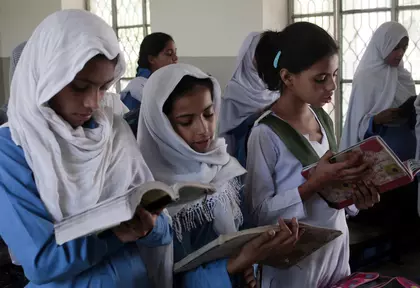 Pakistan में शिक्षकों की भर्ती पर रोक, शैक्षिक तोड़फोड़ का आरोप Pakistan में शिक्षकों की भर्ती पर रोक, शैक्षिक तोड़फोड़ का आरोप
