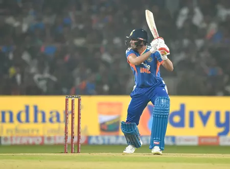 वर्ल्ड कप टीम में नहीं शुभमन गिल, किरमानी बोले- हर खिलाड़ी के अच्छे और बुरे दिन आते हैं वर्ल्ड कप टीम में नहीं शुभमन गिल, किरमानी बोले- हर खिलाड़ी के अच्छे और बुरे दिन आते हैं