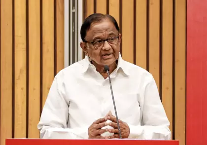 Chidambaram ने सुनिश्चित पेंशन योजना के लिए वित्तीय अनुशासन पर ज़ोर दिया Chidambaram ने सुनिश्चित पेंशन योजना के लिए वित्तीय अनुशासन पर ज़ोर दिया