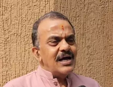 बीएमसी चुनाव से पहले संजय निरुपम ने लगाए उद्धव ठाकरे पर गंभीर आरोप बीएमसी चुनाव से पहले संजय निरुपम ने लगाए उद्धव ठाकरे पर गंभीर आरोप