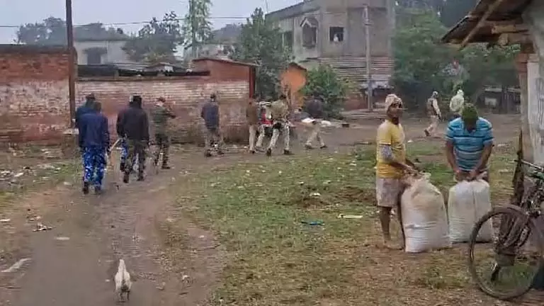 Bhatpara में दिनदहाड़े गोलीबारी: स्थानीय लोग दहशत में, पार्षद ने प्रतिक्रिया दी Bhatpara में दिनदहाड़े गोलीबारी: स्थानीय लोग दहशत में, पार्षद ने प्रतिक्रिया दी