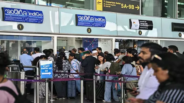 Greece में रेडियो फेलियर से एयर ट्रैफिक कंट्रोल फेल होने के बाद देश भर में उड़ानें रोक दी गईं Greece में रेडियो फेलियर से एयर ट्रैफिक कंट्रोल फेल होने के बाद देश भर में उड़ानें रोक दी गईं