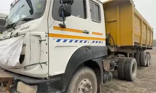 Haryana: ट्राला चालक ने स्कूटी सवार को कुचला, मौत Haryana: ट्राला चालक ने स्कूटी सवार को कुचला, मौत