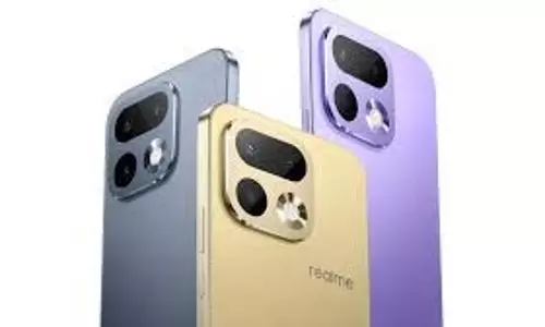 Realme 16 Pro: 200MP कैमरा और 7000mAh बैटरी, 6 जनवरी को आ रहा ये धांसू फोन Realme 16 Pro: 200MP कैमरा और 7000mAh बैटरी, 6 जनवरी को आ रहा ये धांसू फोन