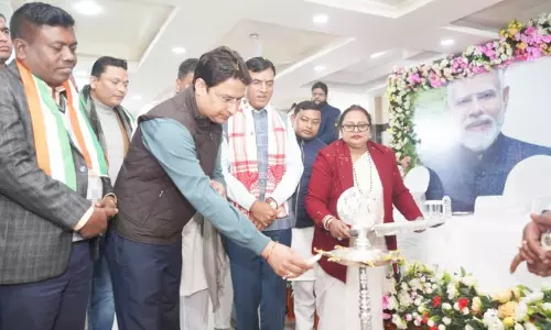 सिनकोना बागानों में काम करने के लिए सम्मानजनक वेतन और बेहतर जीवन स्तर सुनिश्चित करने के लिए प्रतिबद्ध