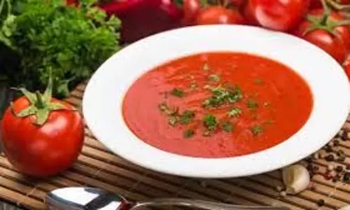 Tomato Soup Recipe: स्वाद और सेहत से भरपूर है टमाटर का सूप
