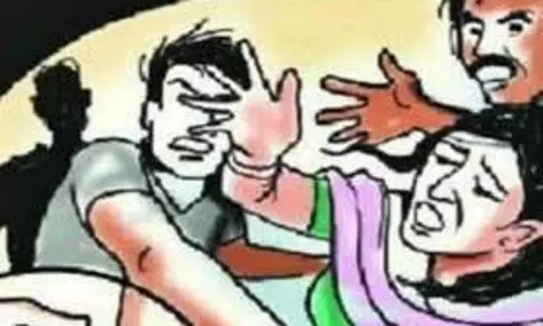 Ludhiana: टोइंग कंपनी के कर्मी से मारपीट, 3 के खिलाफ केस दर्ज Ludhiana: टोइंग कंपनी के कर्मी से मारपीट, 3 के खिलाफ केस दर्ज