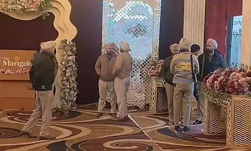 Amritsar के रिसॉर्ट में AAP सरपंच की गोली मारकर हत्या, 2 दिन में ऐसी दूसरी हत्या Amritsar के रिसॉर्ट में AAP सरपंच की गोली मारकर हत्या, 2 दिन में ऐसी दूसरी हत्या