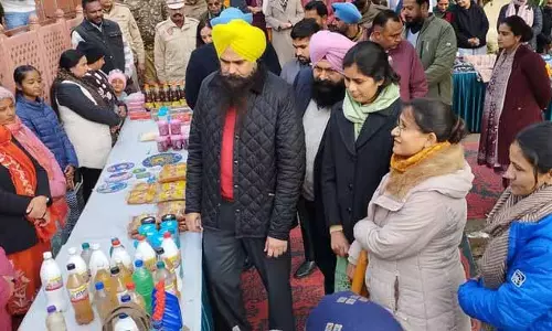 MP Kang ने नवांशहर में पुनर्निर्मित बारादरी गार्डन और पुस्तकालय का उद्घाटन किया MP Kang ने नवांशहर में पुनर्निर्मित बारादरी गार्डन और पुस्तकालय का उद्घाटन किया