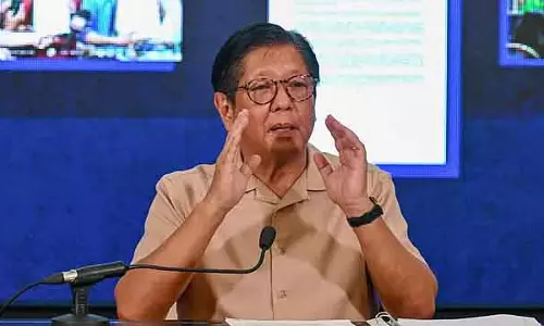 Philippines ने पूर्व जनरल को गिरफ्तार किया जिसने राष्ट्रपति को हटाने की मांग की थी