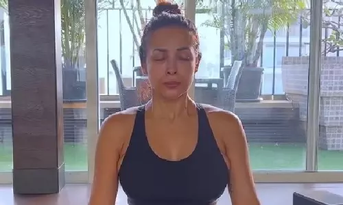 Malaika Arora ने प्राणायाम को योग का दिल बताया