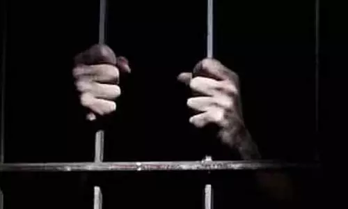 Chennai: ट्रांस महिला की हत्या के आरोप में गेस्ट वर्कर गिरफ्तार Chennai: ट्रांस महिला की हत्या के आरोप में गेस्ट वर्कर गिरफ्तार