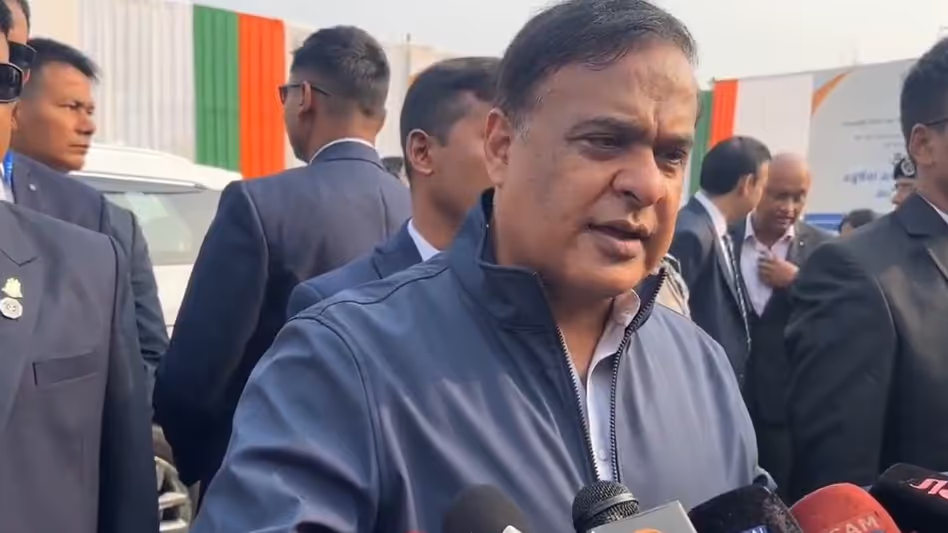Assam में बीजेपी की जीत के सर्वे के अनुमान के बावजूद हिमंत बिस्वा सरमा ने सावधानी बरतने की सलाह दी Assam में बीजेपी की जीत के सर्वे के अनुमान के बावजूद हिमंत बिस्वा सरमा ने सावधानी बरतने की सलाह दी