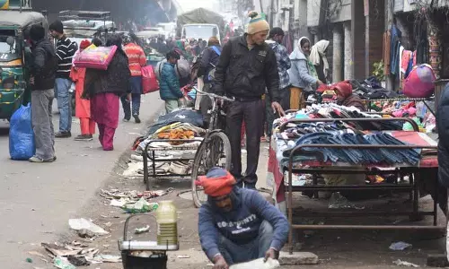 Ludhiana के पुराने बाज़ारों में ट्रैफिक जाम से यात्रियों को लगातार परेशानी हो रही