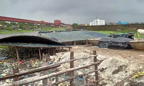 अतिक्रमण से नदी का रास्ता बदला, पारादीप में पानी की निकासी रुकी अतिक्रमण से नदी का रास्ता बदला, पारादीप में पानी की निकासी रुकी